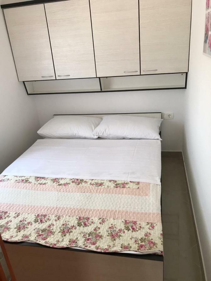 Apartmani Sanja Marina Buitenkant foto